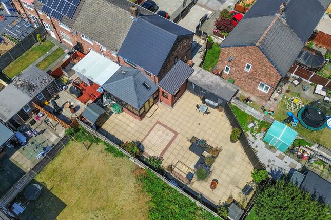 32, Pentland Avenue, St. Helens photo 2