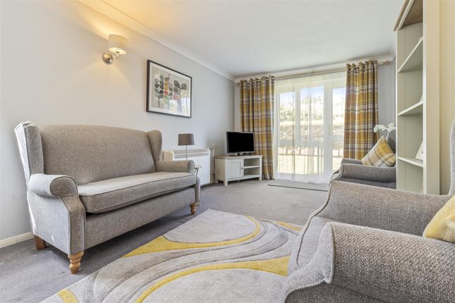 Flat 4, Penrith Court, Broadwater Street East, Worthing photo 3