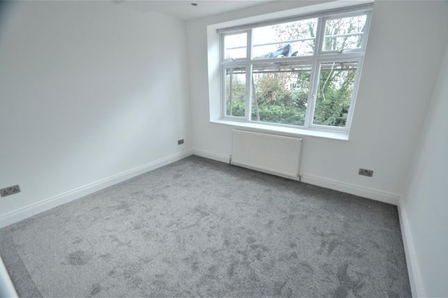 Flat 1, 47a, Goodwyn Avenue, Mill Hill photo 5