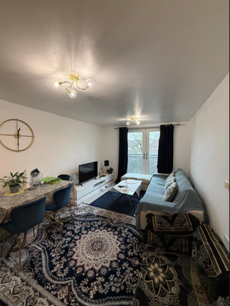 1-bed flat on 23, Taywood Road, Northolt, £240,000