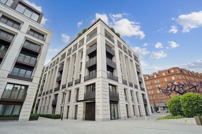 Flat for sale in Whistler Square, London