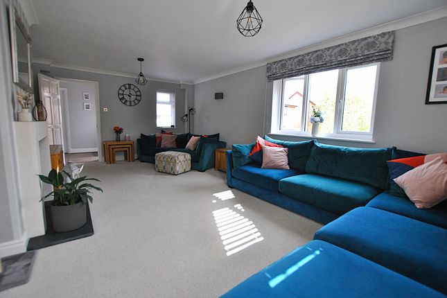 12, Croft Close, Wickhambrook photo 4
