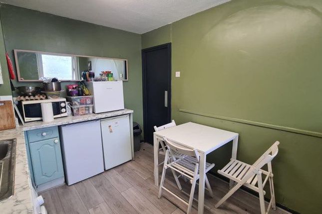62, Brion Place, London photo 4