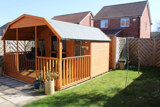 11, Elswick Hopper Close, Brigg photo 4