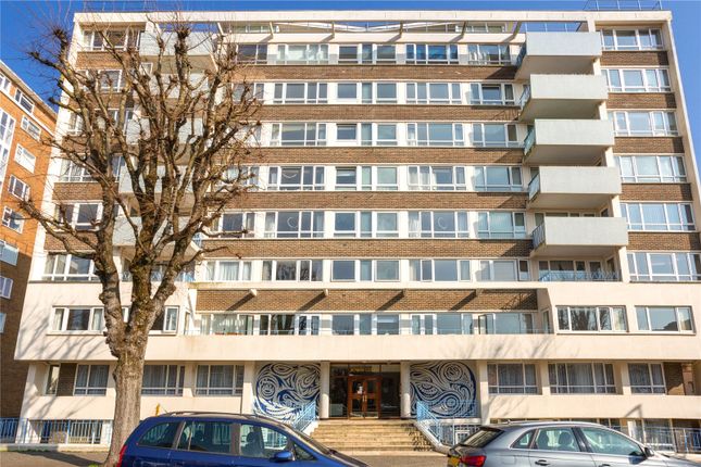 Flat for sale in The Drive, Hove