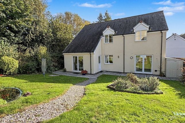22, Redvers Grove, Plympton photo 2