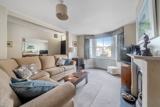 7, Dorchester Road, Weybridge photo 3