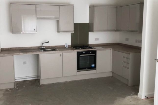Flat to rent in Archers Corner, Wirral CH62
