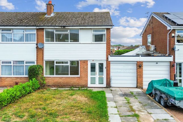 3 Bedroom Semi-Detached in WN7 3QS