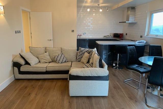 Flat to rent in The Aspect, Queen Street, Cardiff
