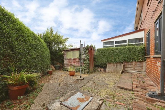 20, Windmill Avenue, Doncaster photo 4