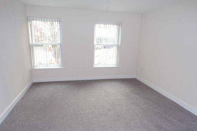 Apt 1, Prenton photo 5