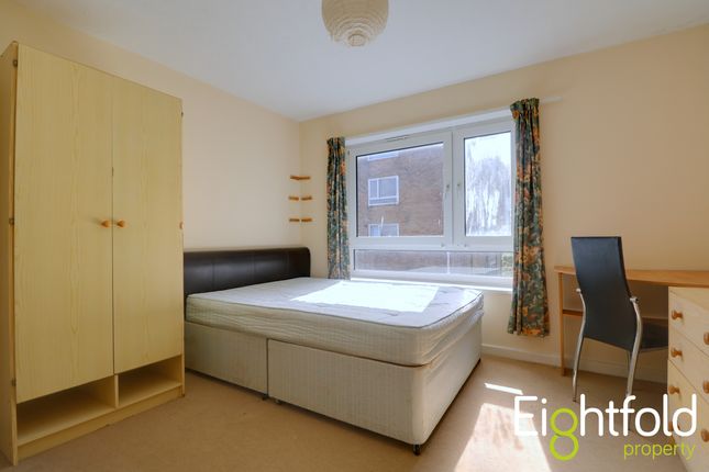 Flat to rent in Fitch Drive, Brighton