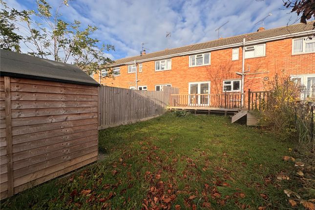 2, Willoughby Close, Northamptonshire photo 2