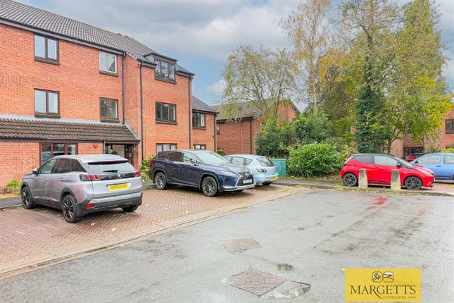 1 Bedroom Flat in CV34 4UE