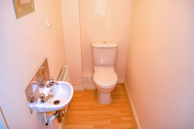 10, Dairy Close, Market Drayton photo 4