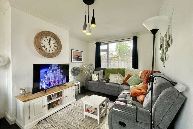 13, Smith Road, Cheshire photo 4