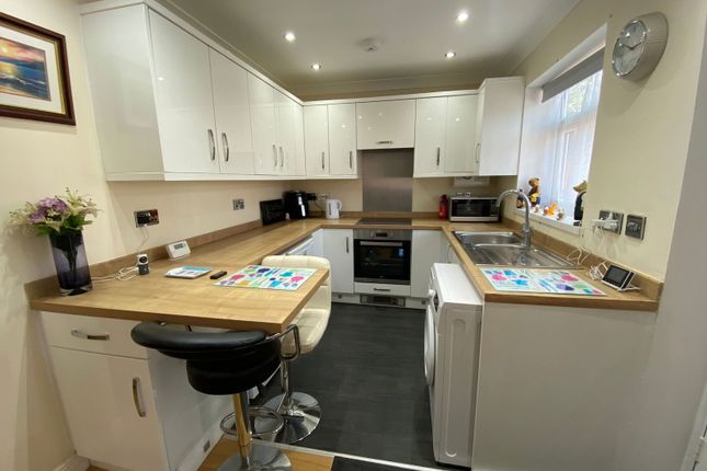 72, High Street, Swadlincote photo 3