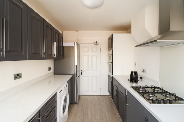 Coleridge Road, Romford photo 5
