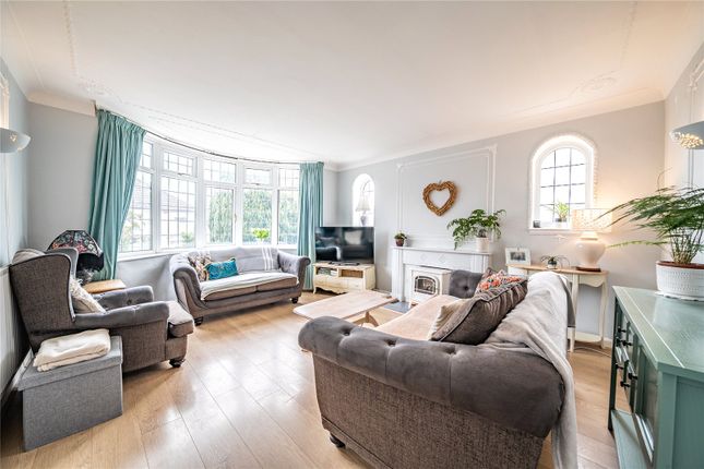 17, Bentcliffe Gardens, West Yorkshire photo 4