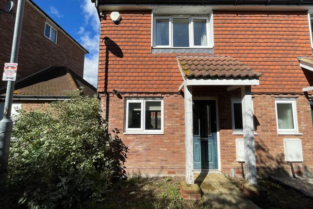 Thumbnail Terraced house for sale in Barnfields Court, Sittingbourne