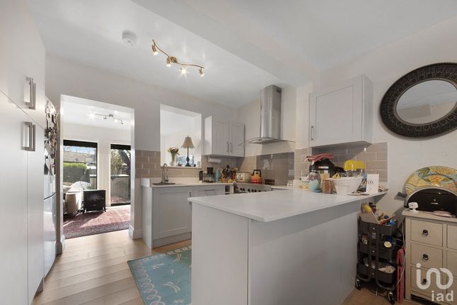 Cottage for sale in Hesperus Crescent, London
