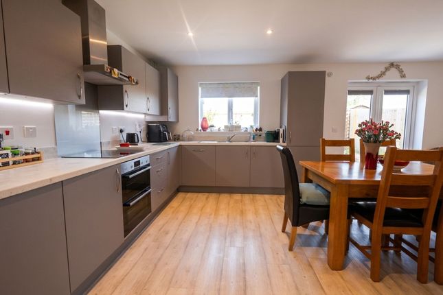 17 Meadowsweet Way, Ely photo 4