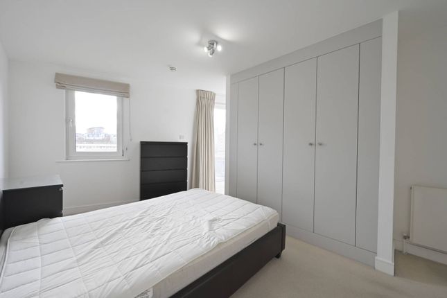 Flat for sale in New Atlas Wharf, Isle Of Dogs, London