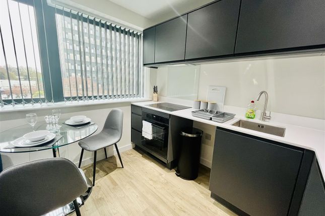 48 Seymour Grove, Manchester photo 3