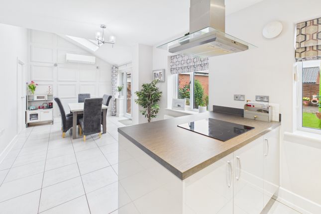 82, Myrtlewood Road, Bury St Edmunds photo 4