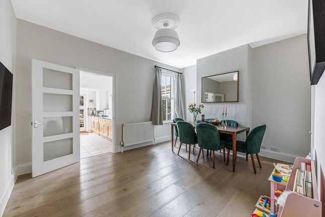 35, Belsize Avenue, London photo 3