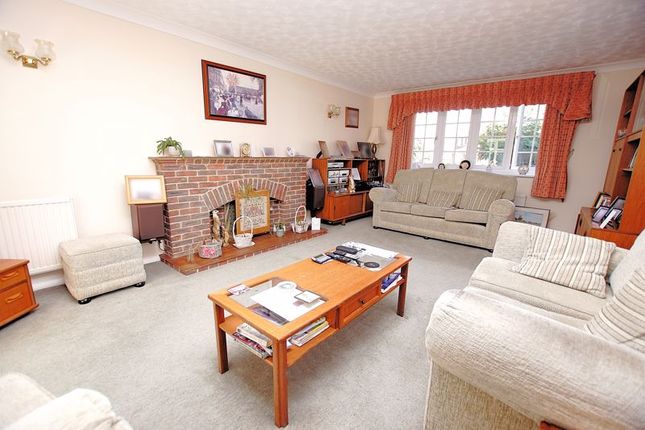 26, Marks Tey Road, Fareham photo 4