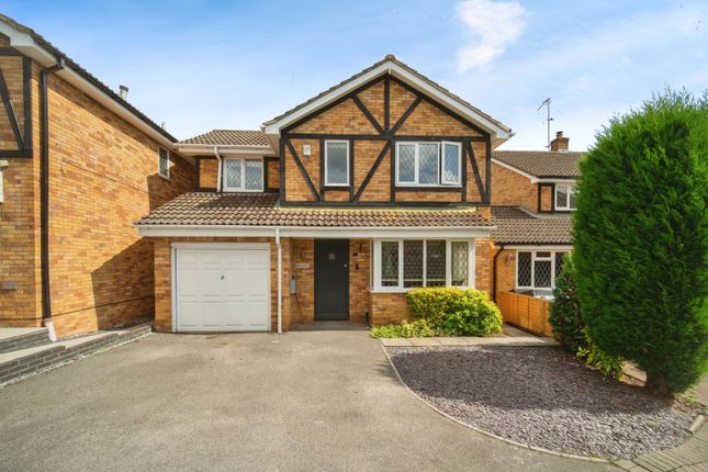 Thumbnail Detached house for sale in Fletcher Gardens, Binfield