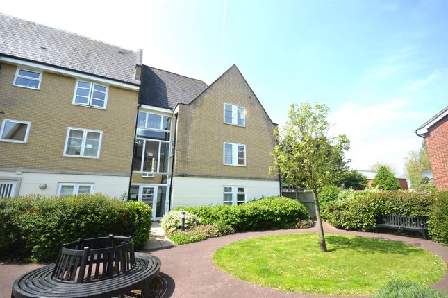 Flat for sale in Cressing Road, Braintree