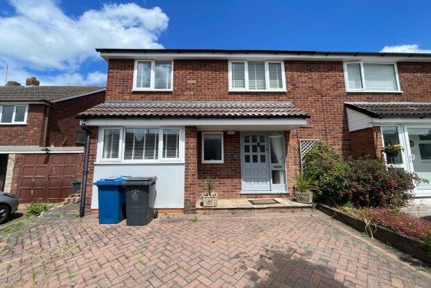 Property to rent in Mallicot Close, Lichfield
