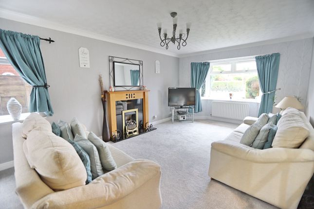 18 Chapeltown Road, Manchester photo 3