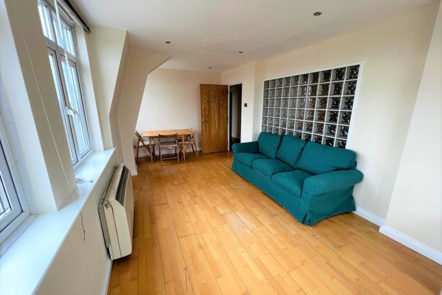 Flat to rent in Bluepoint Court, Station Road, Harrow