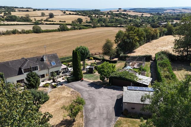 4-bed house on Ivy Cottage, Upper Hasfield, Hasfield, £895,000
