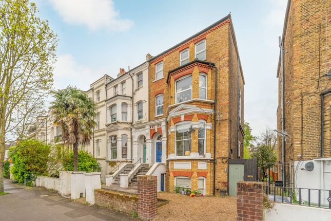 Flat to rent in Rosendale Road, West Dulwich, London