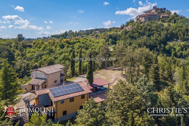 Country house for sale in Monte Santa Maria Tiberina, Umbria, Italy