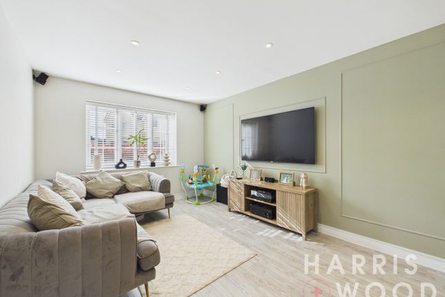5 Ellis Road, Thorpe-Le-Soken, Essex photo 2