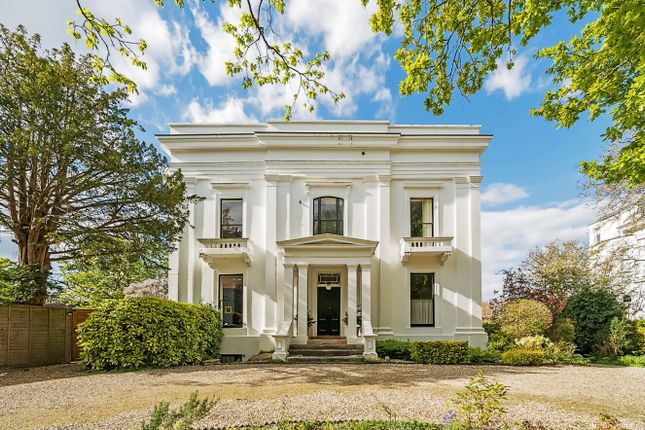 Flat for sale in Oakfield, 93 The Park, Cheltenham, Gloucestershire