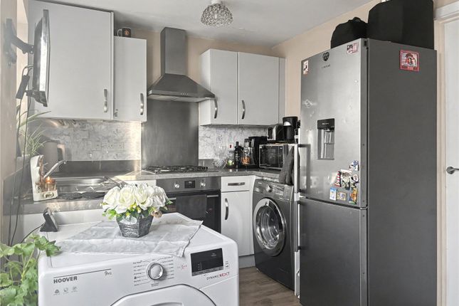 44, Warren Way, Dorset photo 3