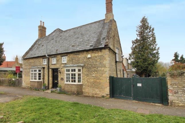 Duck Street Elton Peterborough Pe8 3 Bedroom Semi Detached House