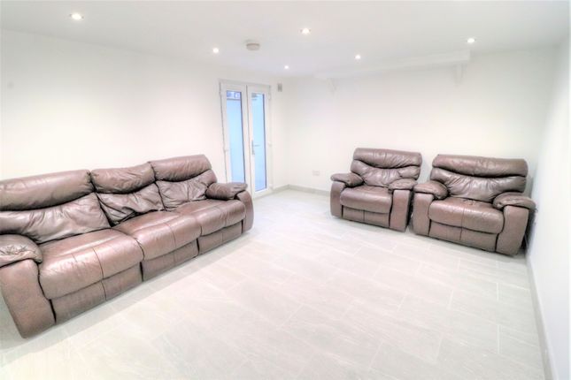 15 Parsonage Road