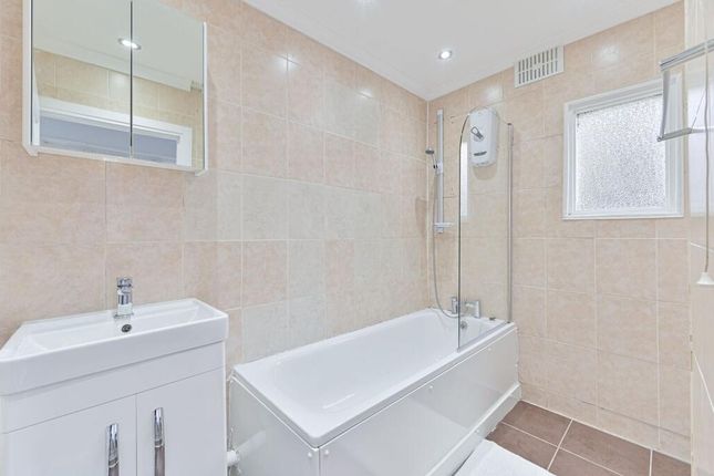 Birchanger Road, flat 1, London photo 3