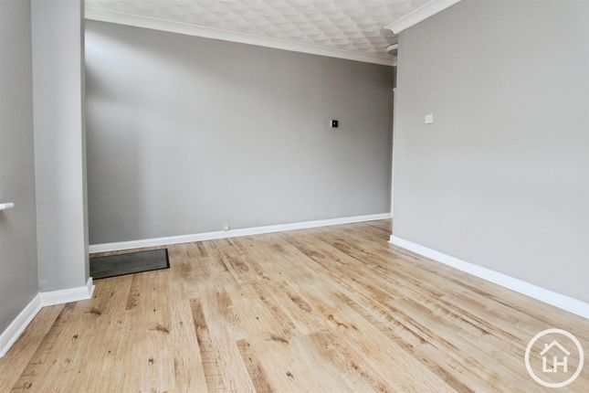 49, Cecil Avenue, Sheerness photo 3