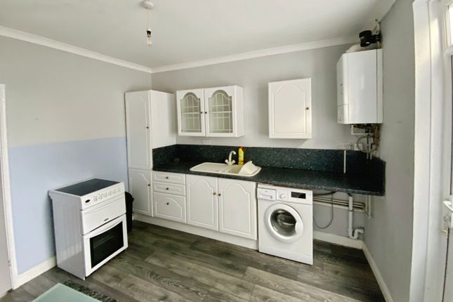 2, Hearfield Terrace, Hessle photo 3
