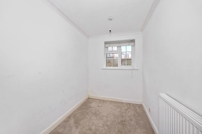 19, Barnfield Gardens, Brighton photo 5