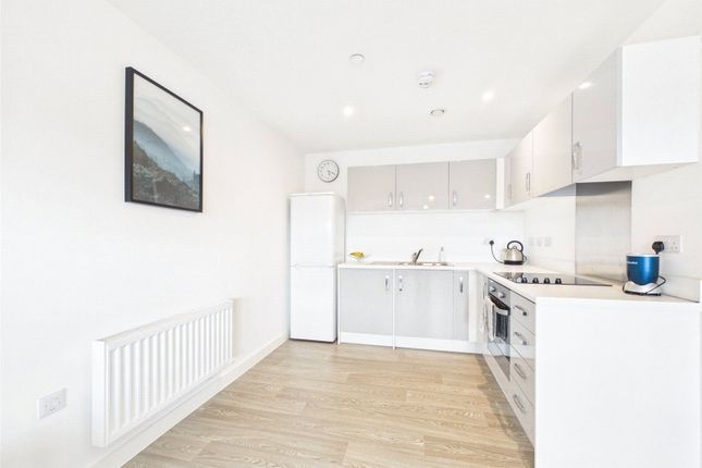 Flat 2, 3, Burrows Close, Gloucestershire photo 2